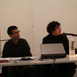 Conférence de présentation de Ami, Virus informatique positif, Au Centre Régional d'Art Contemporain de Sète, France, le 28 novembre 2008. De gauche à droite : Lenny Dadu et ferdinand(corte)™